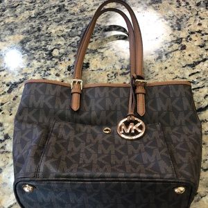 Michael Kors Jet Set tote